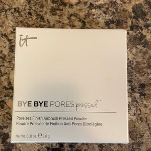 it Cosmetics Bye Bye Pores Pressed Powder